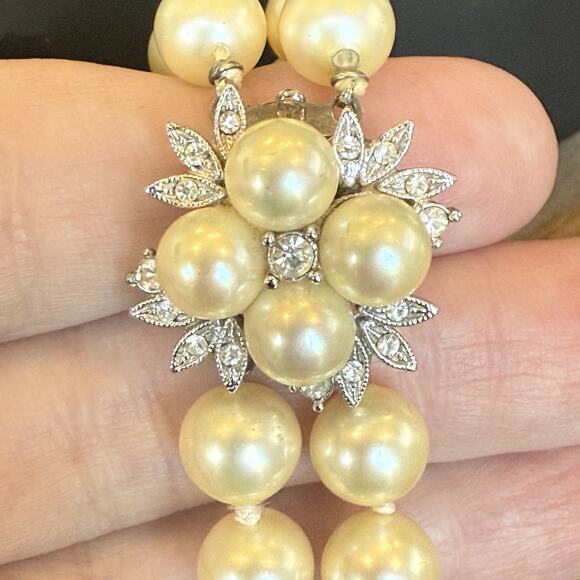 Richelieu 8mm Faux Pearl Double Strand Bracelet Rhinestones Box Clasp 7” Vintage - Picture 4 of 9